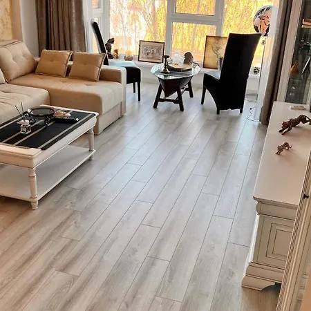 Reyna Beach Front Luxury Constanta